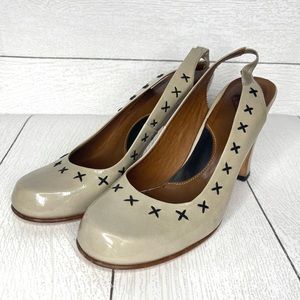 John Fluevog | Beige Patent Leather Slingback Heel